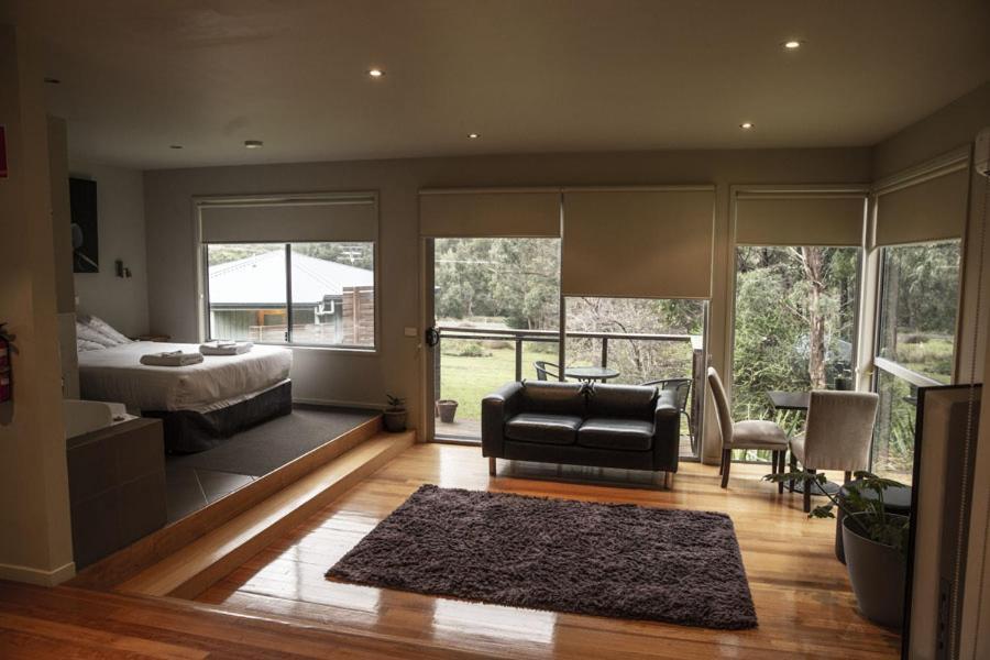 Little Norfolk Bay Events And Chalets Taranna Bagian luar foto